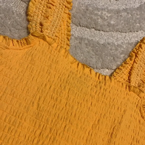 Urban Outfitters Frill Trim Crop Top - Picture 4 of 7